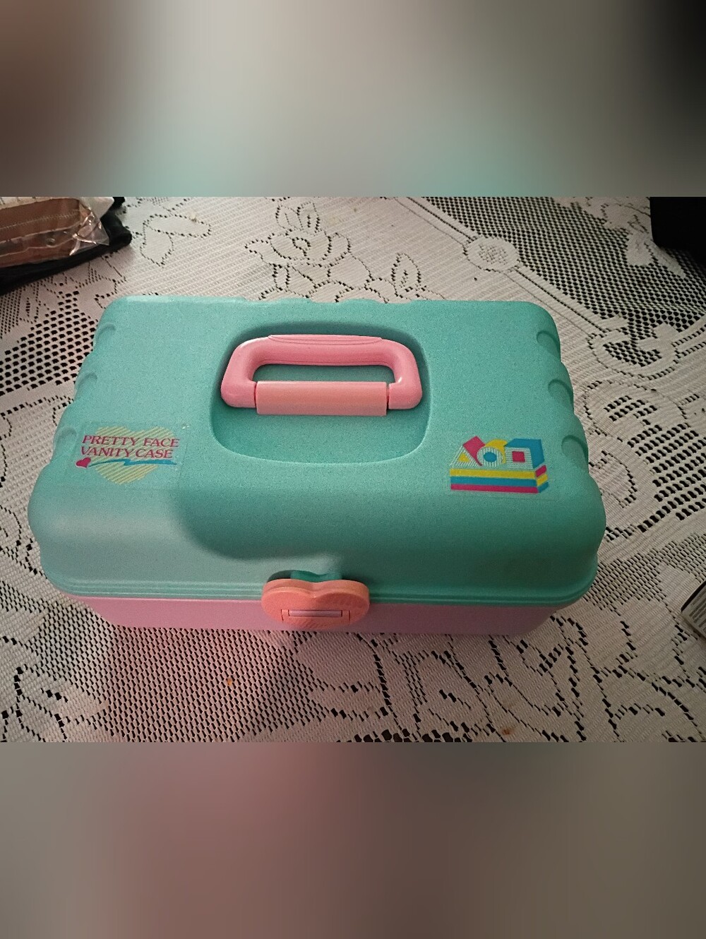 Redbox Vintage Plastic Tote